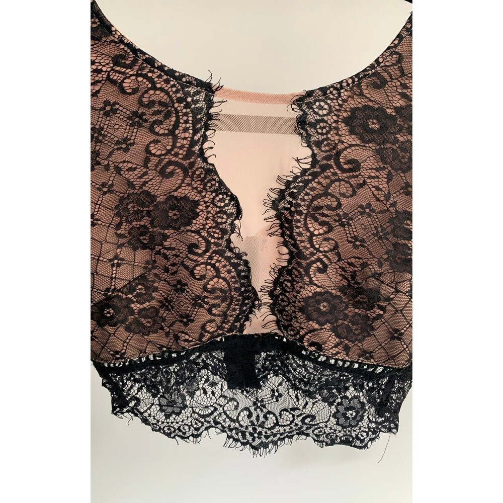 Lace top - Picture 3 of 5